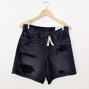 American Eagle black distressed Bermuda shorts NWT size 6